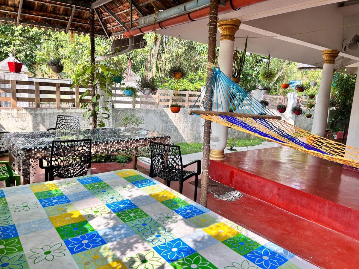 Marari Beach Cleetus Homestay Mararikulam Exterior foto